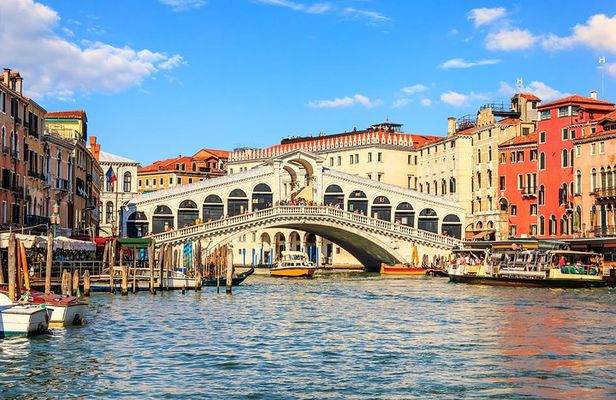 Venice Small Group Walking Tour with St. Mark's Basilica Terrace