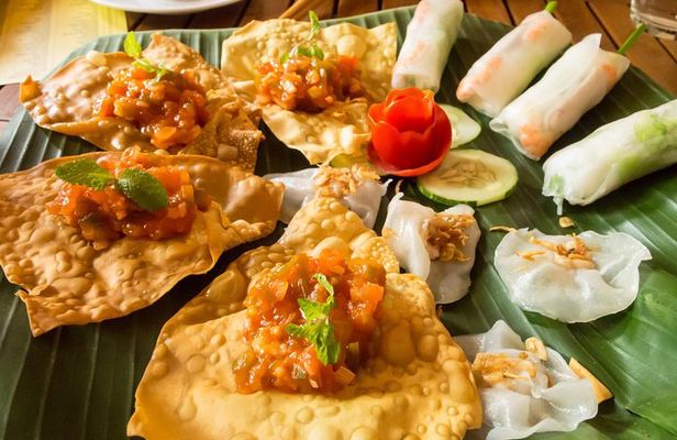 Hoi An Night Market - Ancient Town street food tours by Night