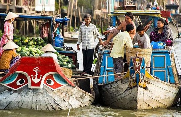 Cai Be Floating Market Luxury Group Tour 1 Day from Ho Chi Minh City
