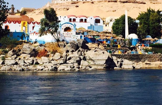 Private Trip to the Nubian Village by Motorboat in Aswan