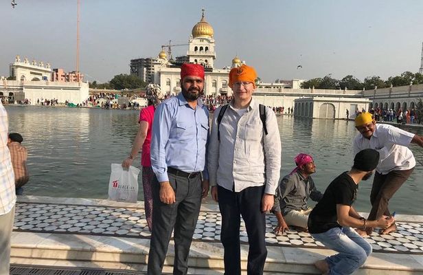 Full day city tour of Delhi with Guide and Private Car