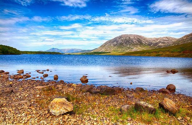 From Dublin: Kylemore Abbey, Connemara, Killary Fjord & Galway