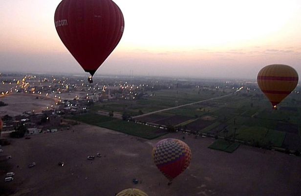 Hot Air Balloon Flight Over Luxor West Bank and Nile River