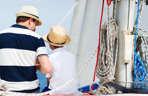 5 hours from Sithonia: Sailing trip secluded coves & Islands