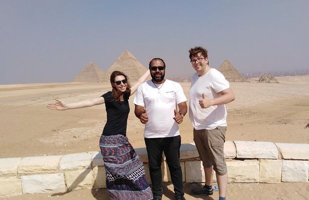 Cairo in a Day Tour (Pyramids , Sphinx, Egyptian Museum )2025