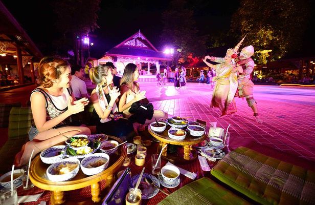 Traditional Khum Khantoke Dinner & Dance Show at Chiang Mai with Return Transfer