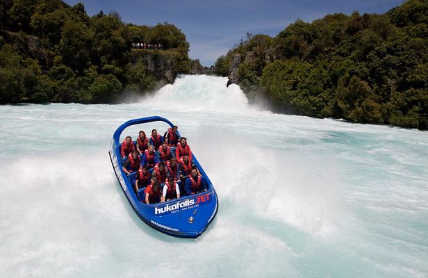 Hukafalls Jet Boat Ride in Taupo