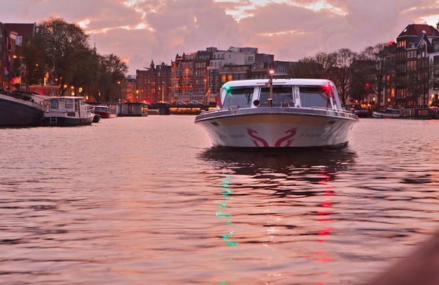 Amsterdam Evening Cocktail Cruise with snacks