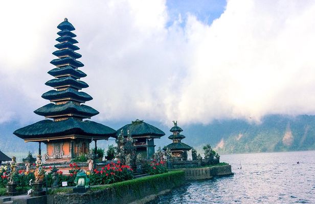 Nungnung Waterfall,Jatiluwih Heritage UNESCO and Bedugul Tour