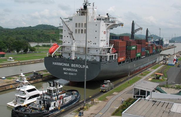 Panama City Tour (Panama Canal, Old Town And Causeway)