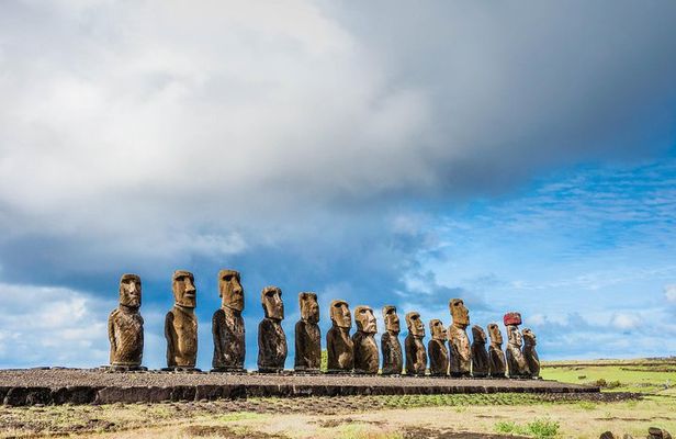 Moai Rise and Fall: Full Day Private Tour