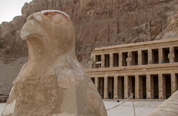 Luxor Overday Tour by Mini Bus
