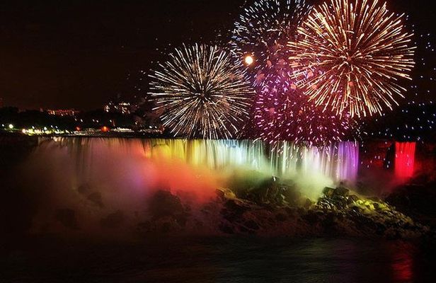 Niagara Falls Day and Evening Tour from Toronto With Niagara SkyWheel