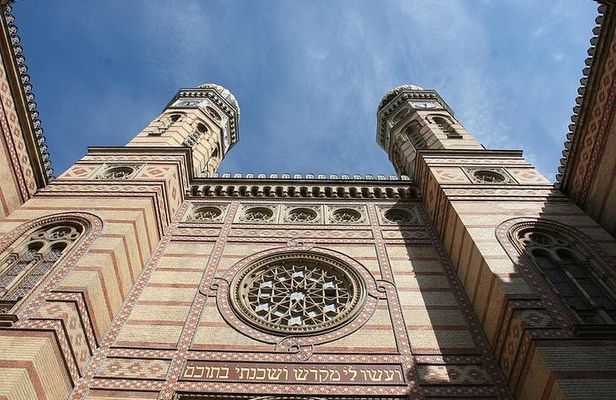 Budapest Jewish Heritage Tour & Synagogue Ticket