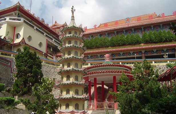 Penang Island Day Trip Tour with local lunch