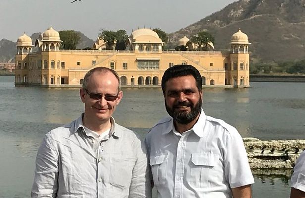 Palaces and Forts of Royal Jaipur over 2 days from Delhi by private car