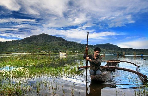 North Bali Jungle Treking with Waterfall and Top Temple Visit