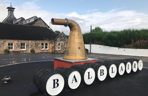 Private Highland Whisky Tour including 10+ Single Malt Tastings