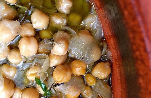 Private Greek Cooking Class in Mykonos with a Food Professional