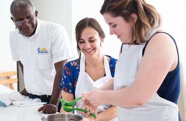 Bazurto Popular Market and Cooking Classes