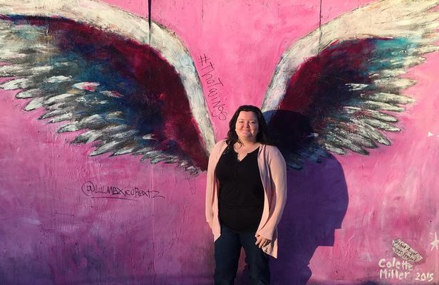 Pose by Unique sites in LA and become Instagram Famous