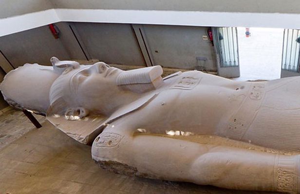  Day Tour to Giza Pyramids and Memphis and Sakkara
