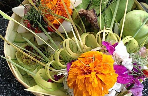 Bali Weaving Class: Lontar Palm Leaf Craft