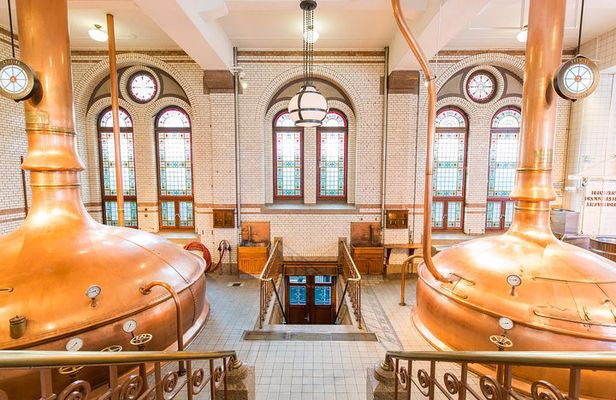 Heineken Experience Amsterdam and Canal Cruise with Snackbox