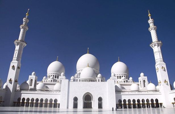 Abu Dhabi Day Tour From Dubai with Sheikh Zayed Grand Mosque