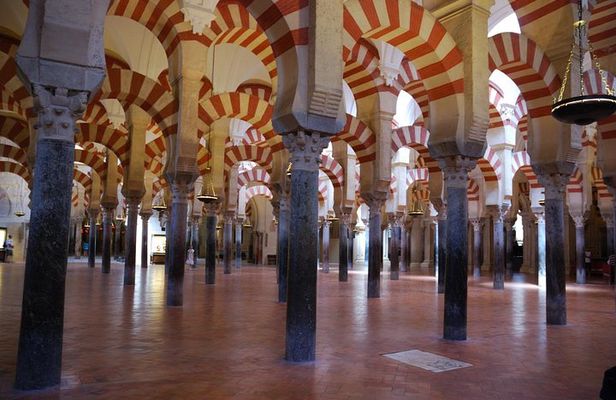 Mosque of Cordoba History Tour in English Tickets included
