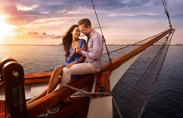 Amazing Romantic Dinner on a Spanish Galeon with Saxophone Music