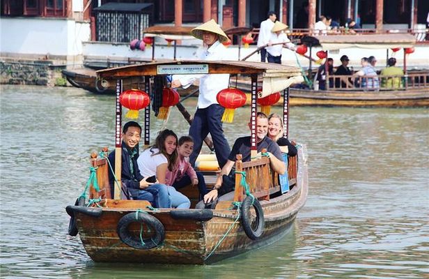 Zhujiajiao Water Town and Shanghai Highlights Private Trip