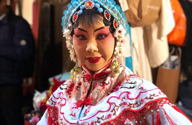 Mini Group: One-Day Panda and Chengdu Lifestyle Highlights Tour