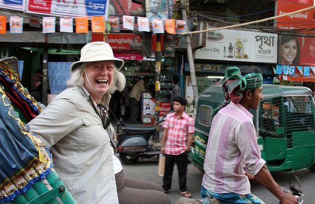Explore Dhaka City in a Local Way !!