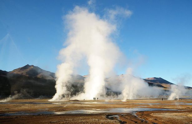 San Pedro de Atacama: Half day to El Tatio Geysers, breakfast included