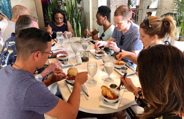 Miami Beach Food & History Tour In Sobe