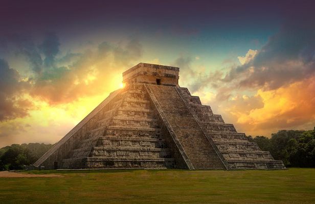 Chichen Itza Early Access Private Tour with Buffet Lunch