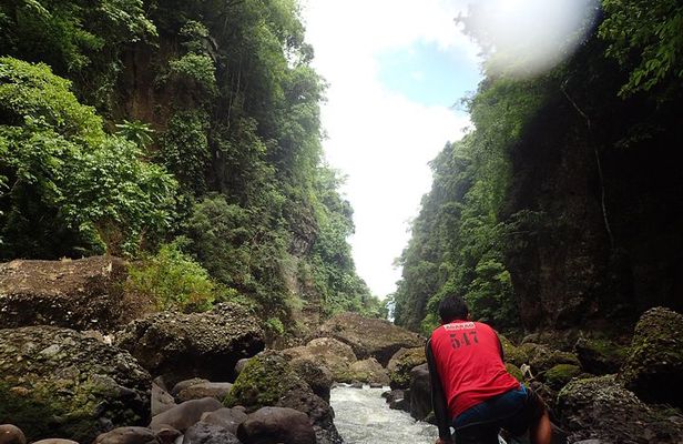 Amazing Pagsanjan Falls with Authentic filipino lunch Plus Transfers frm manila*