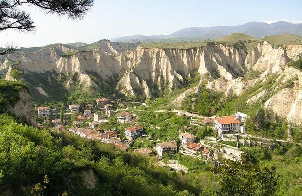 Small Group Tour: Rila Monastery and Melnik