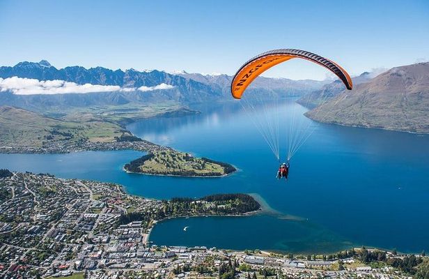 Private Tandem Paraglide Adventure in Queenstown