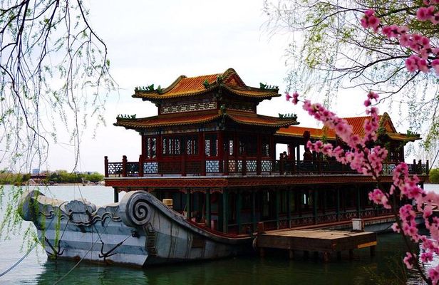 All-Inclusive Mutianyu Great Wall and Summer Palace Private Tour