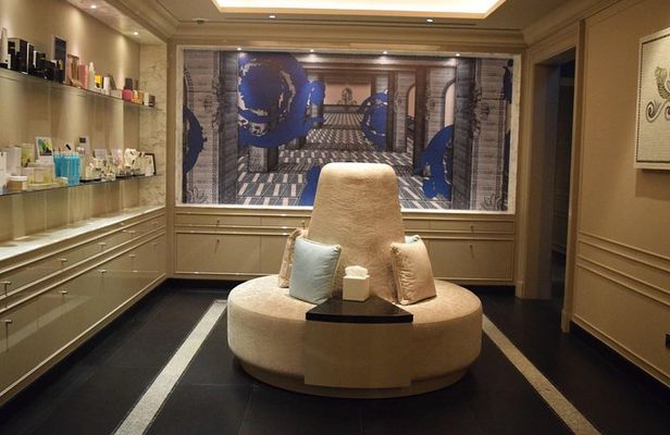Versace Sleep Treatment with Gold Cappuccino Experience