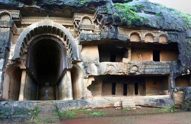 Day Trip Experience to Lonavala hill Station with caves and Forts from Mumbai