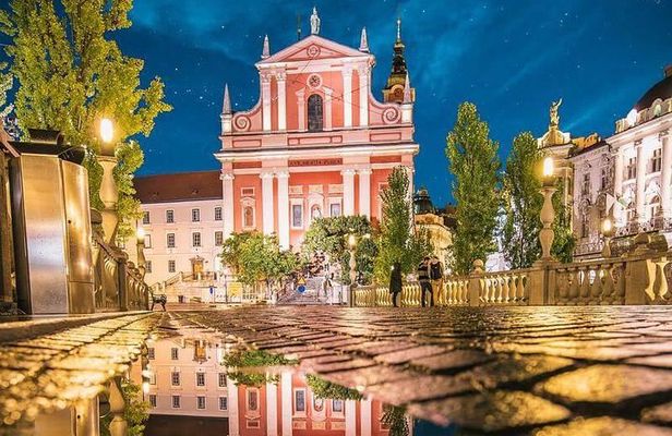 Private city tour of Ljubljana. 4 hours with a friendly and fun local guide.