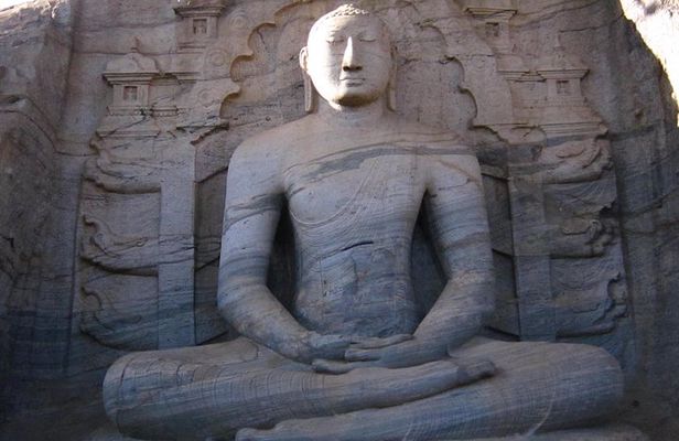 4 Days Tour To Kandy, Nuwara Eliya, Sigiriya & Polonnaruwa From Colombo