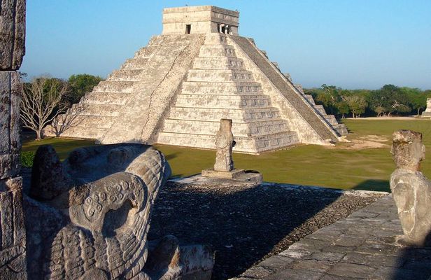 Discover ancient Mayan life at Chichen Itza Ruins and 2 cenotes