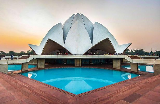 Lotus Temple & Humayun's Tomb Half-Day Guided Tour