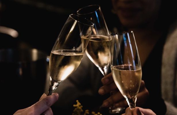 Champagne Tasting in Paris