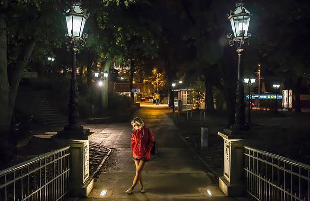 Riga at Night Photoshoot Tour