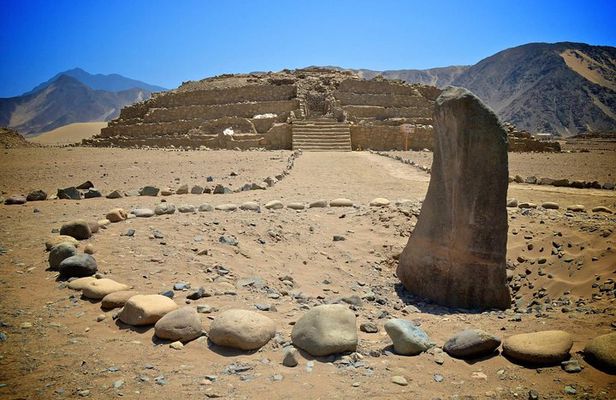 Fantastic excursion to Caral, the oldest civilization in the Americas!